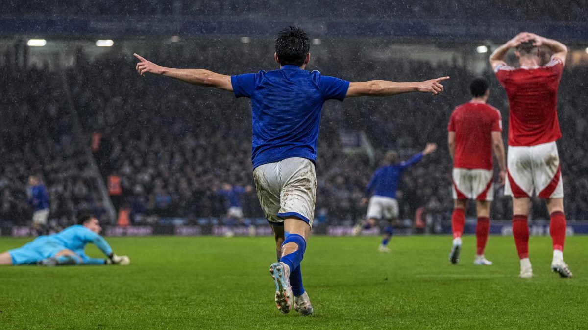 Football scene accompanying: Enciso rescues point for Ipswich against Nottingham Forest in storm